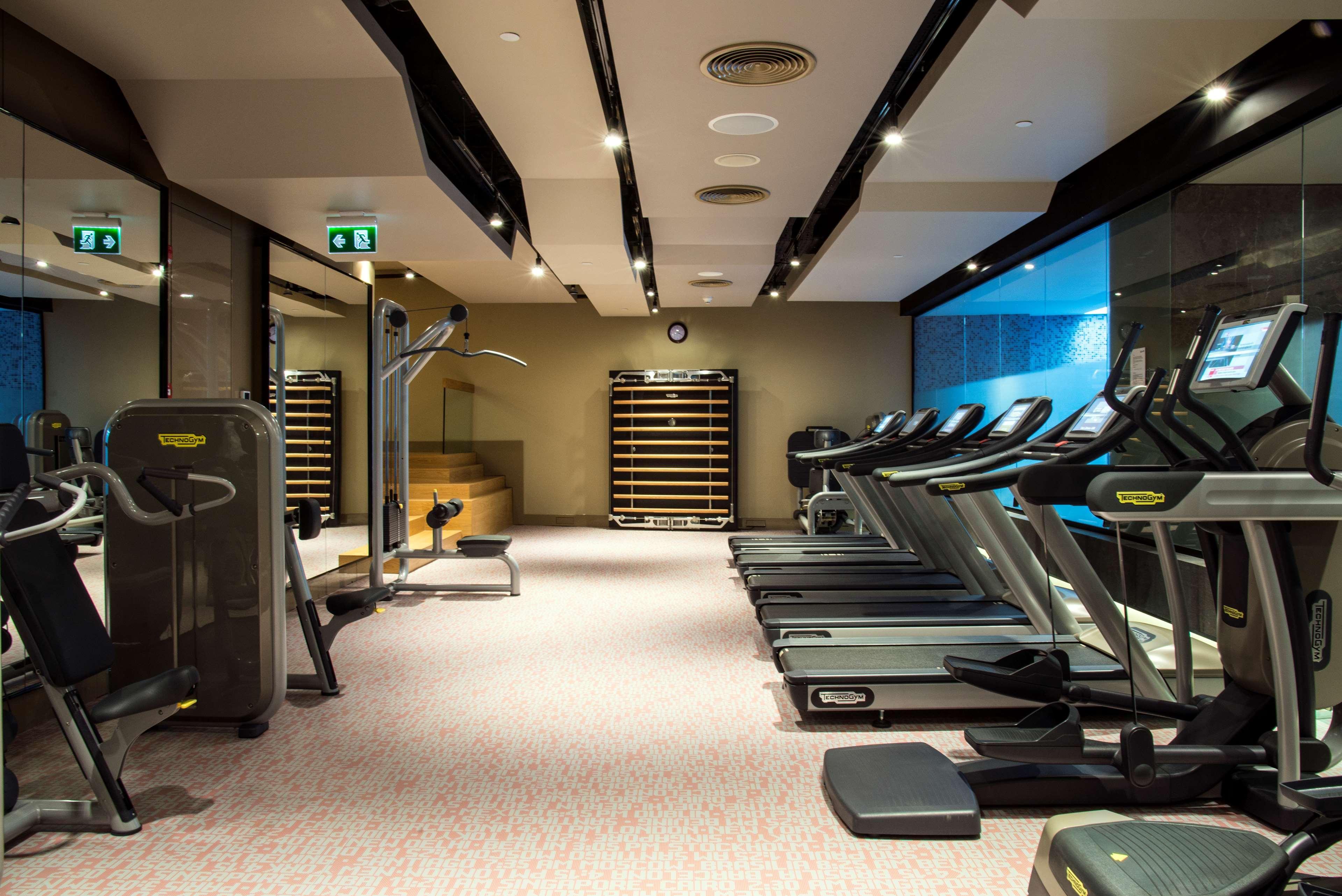 Radisson Blu Hotel Istanbul Asia Exterior foto The gym at the InterContinental London The O2