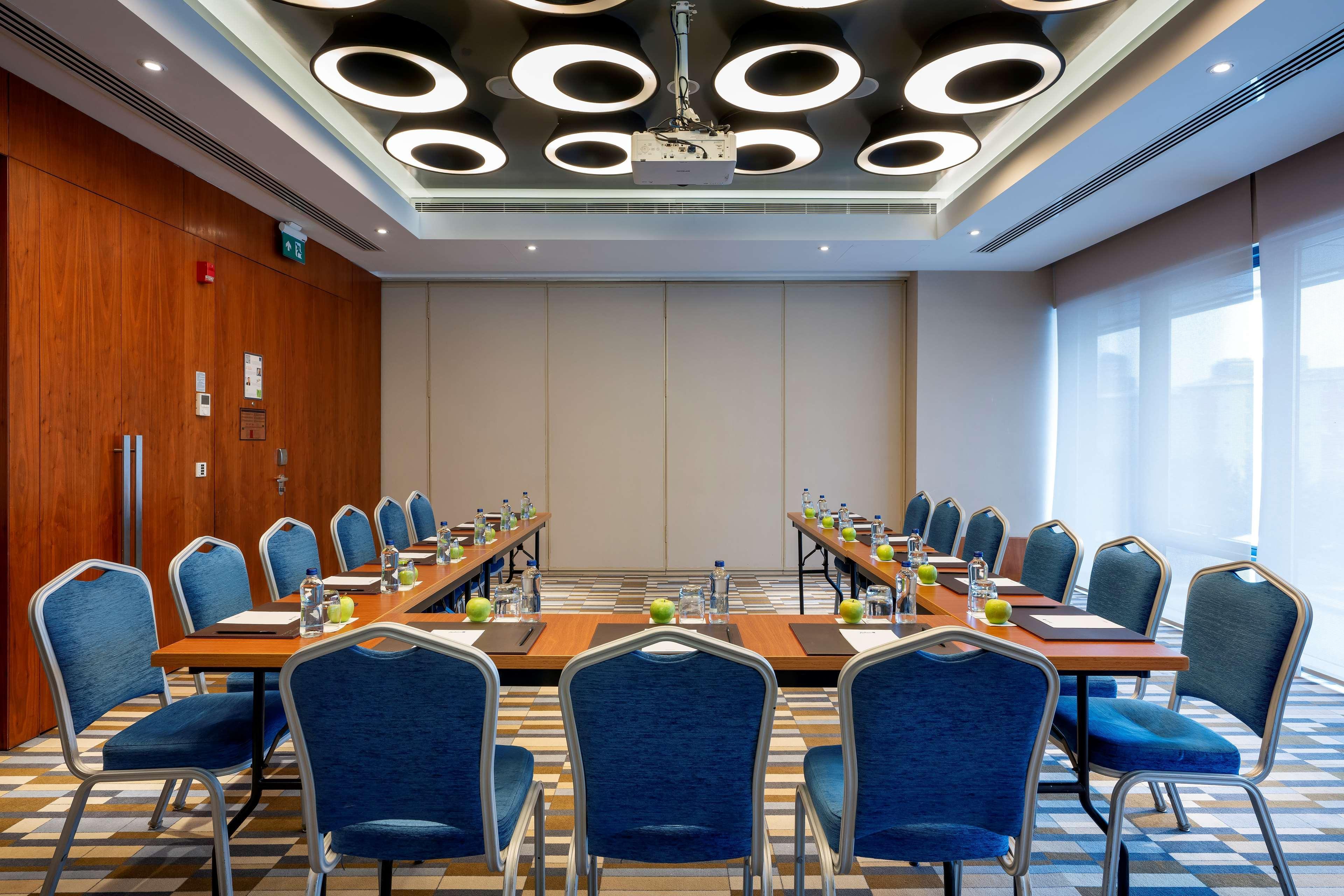 Radisson Blu Hotel Istanbul Asia Exterior foto Meeting room