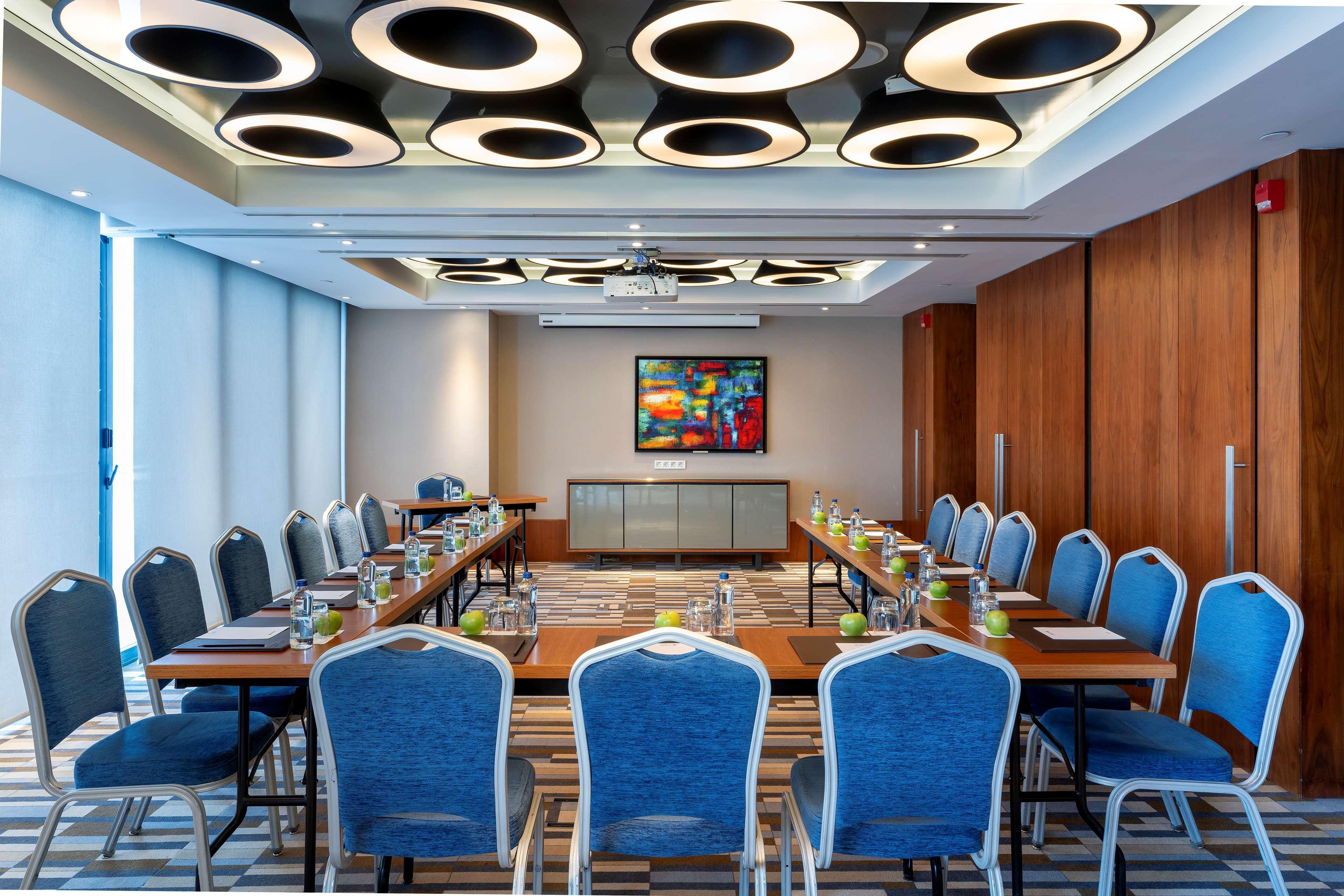 Radisson Blu Hotel Istanbul Asia Exterior foto Meeting room