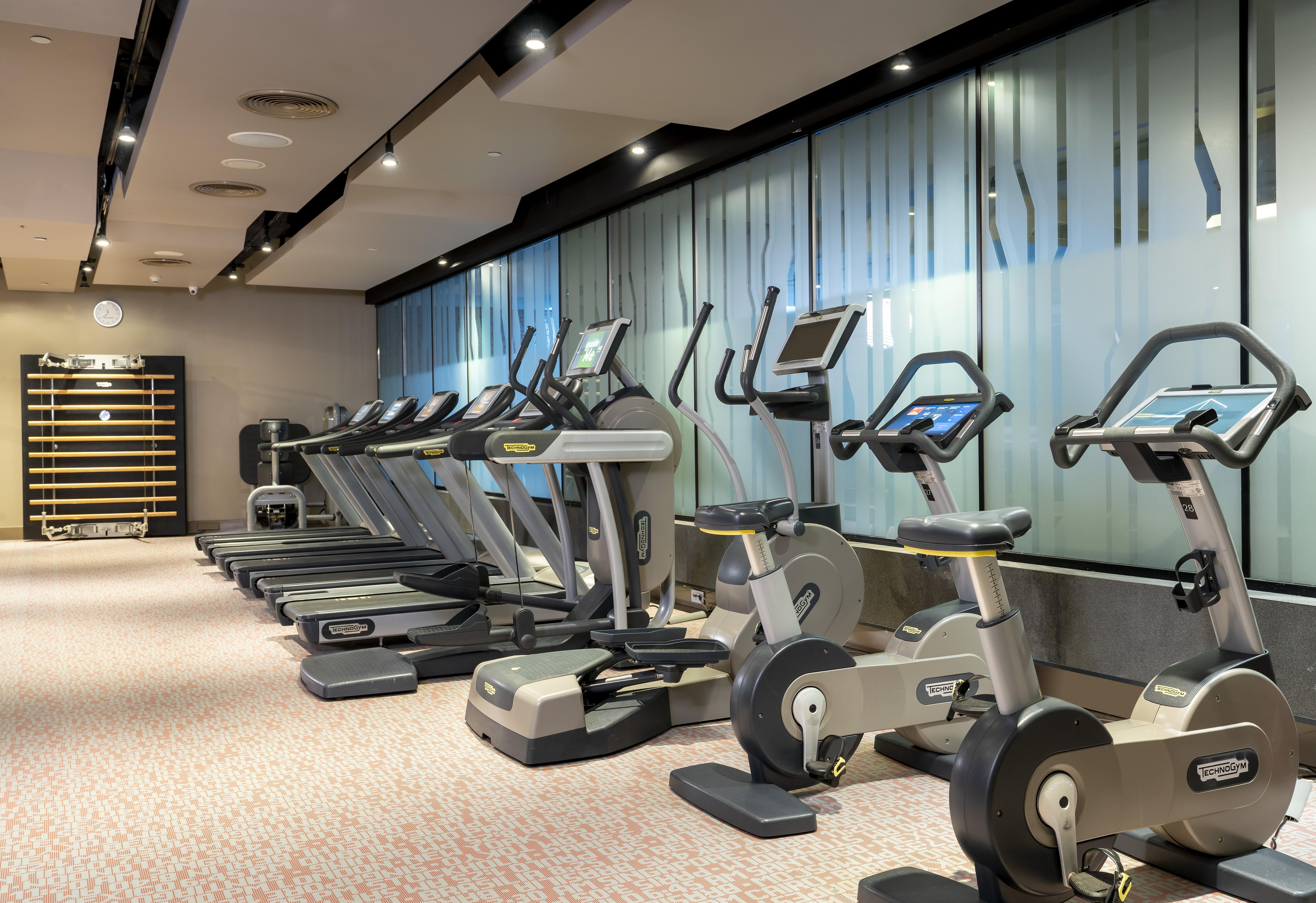 Radisson Blu Hotel Istanbul Asia Exterior foto The gym at the InterContinental London The O2